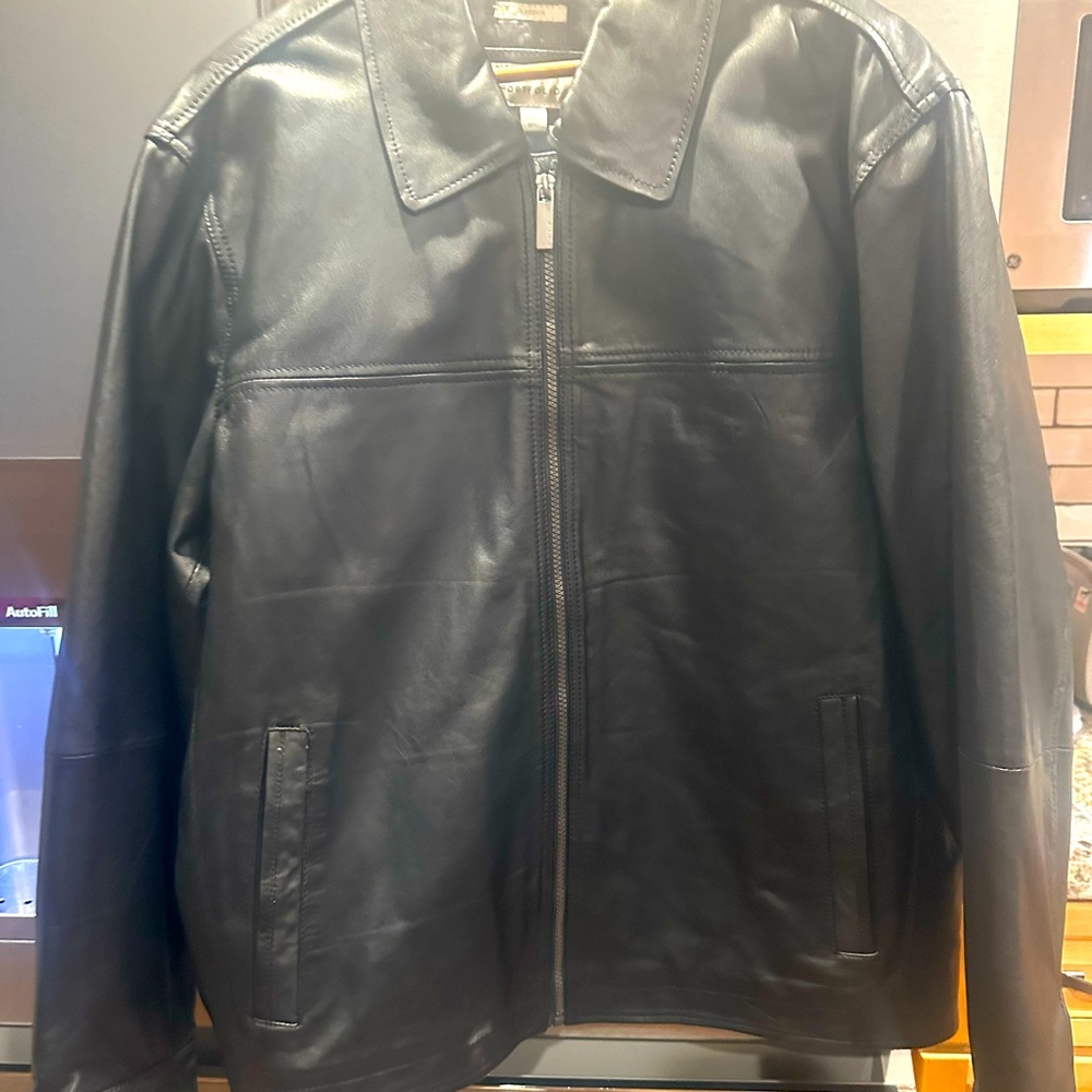 PERRY ELLIS MENS BRAND NEW NEVER WORN LEATHER COST